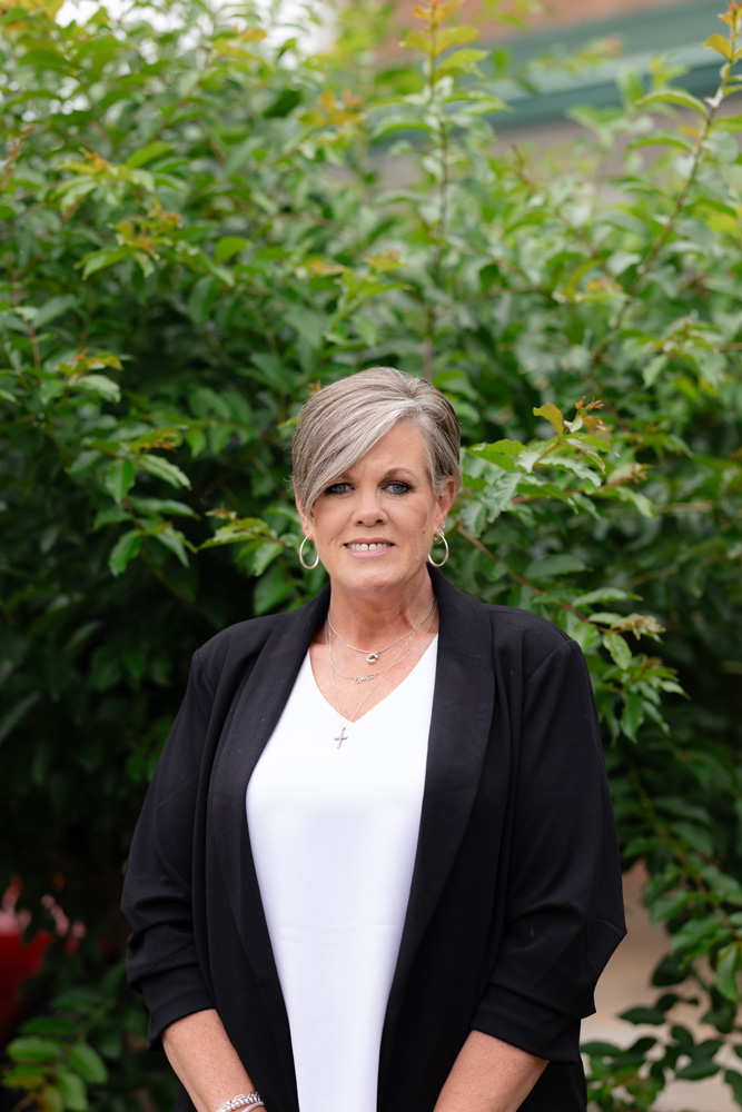 image of Christy Lewis - southern luxury homes | Southern Luxury Homes