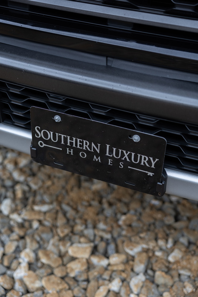 image of plate with southern luxury homes