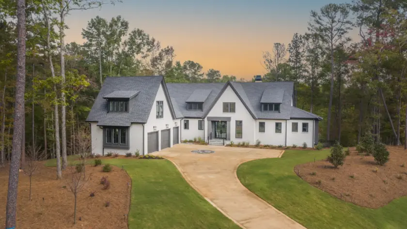 image of front view of house | Southern Luxury Homes